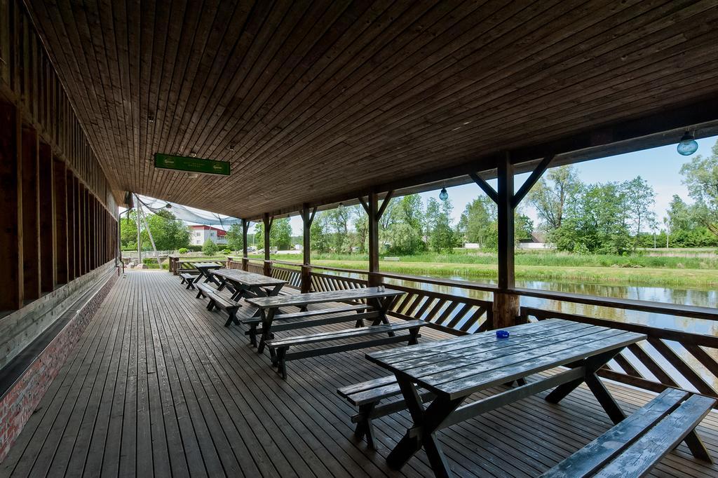 Veskisilla Hotel Turi ภายนอก รูปภาพ